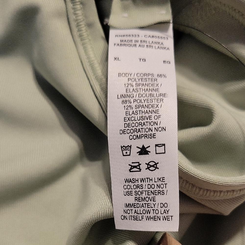 Nike Swoosh Sports Bra Green - Medium Support - Picture 4 of 7
